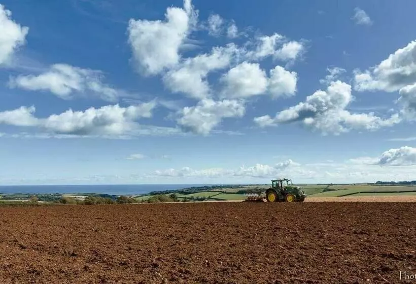 Furlong Cottage @ Higher Stancombe Farm