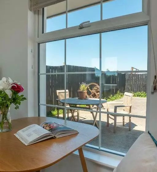 Furlong Cottage @ Higher Stancombe Farm