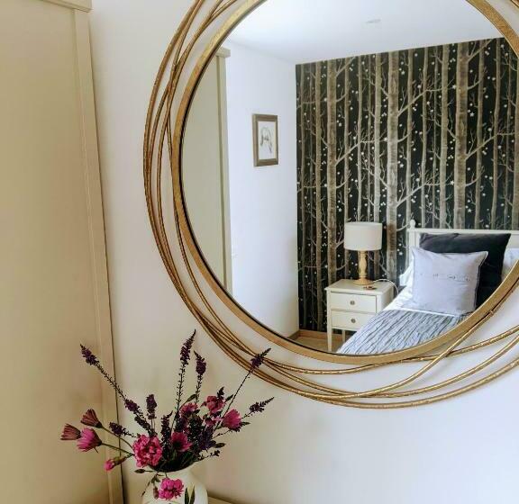 Furlong Cottage @ Higher Stancombe Farm