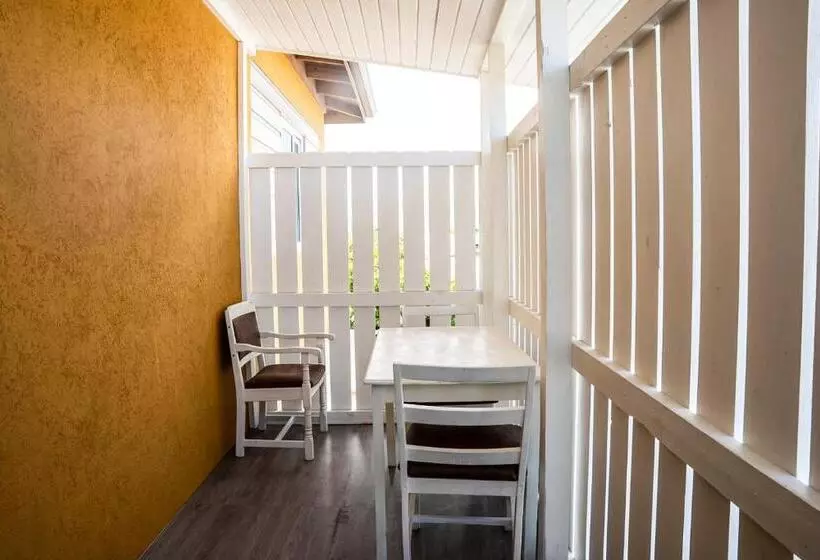 Aamiaismajoitus (B&B) Incognito Reggae Rooms