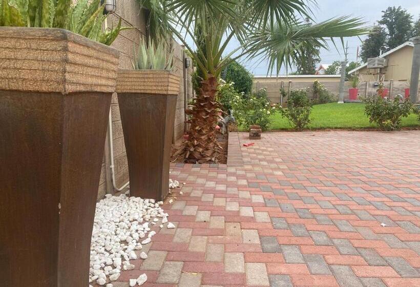 Black Diamond B&b Guesthouse