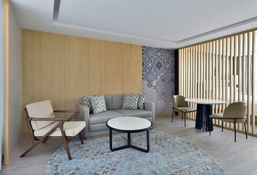 Courtyard By Marriott Aravali Resort