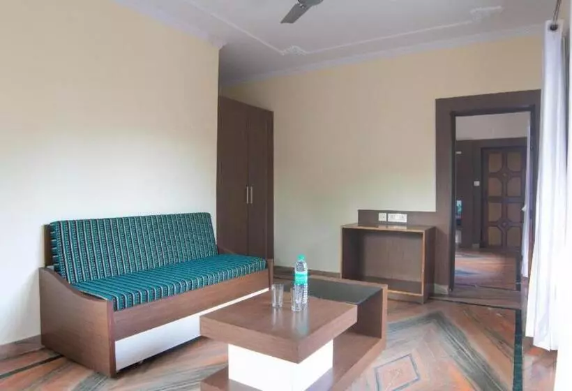ホテル Goroomgo Kavyansh Villa Bhimtal Parking Facilities Excellent Homestay Feel Like Home