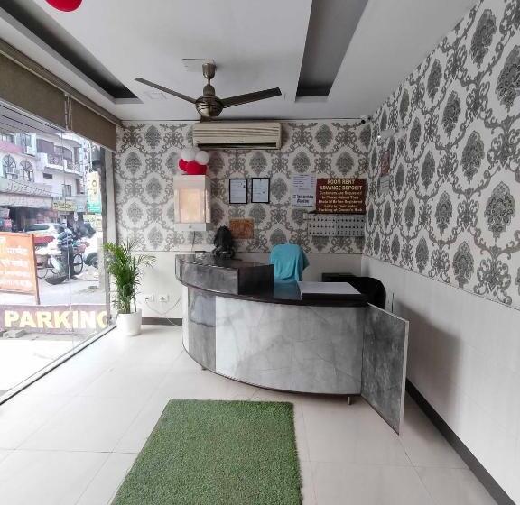 هتل Oyo 87926  New Imperial