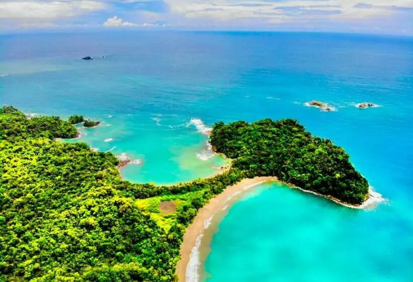 پانسیون Beachfront Paradise