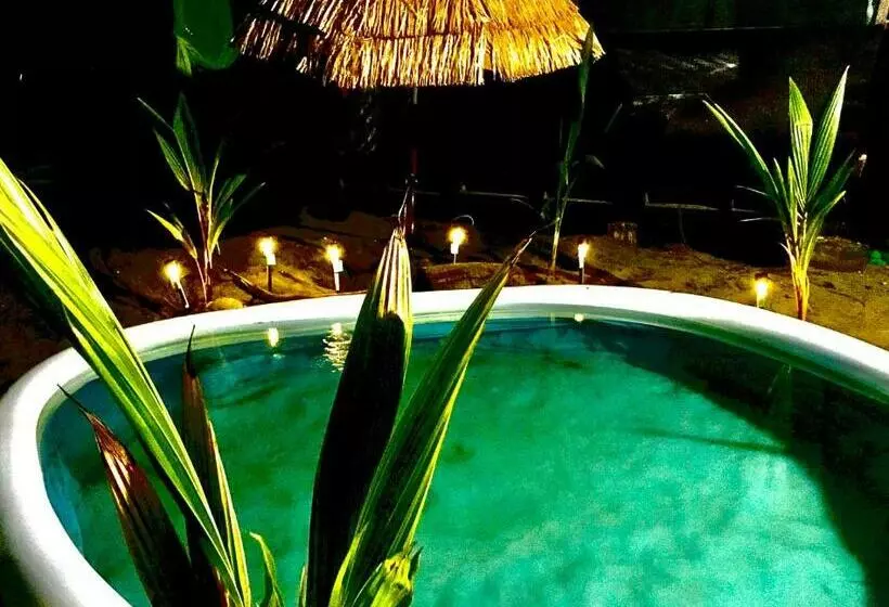 پانسیون Beachfront Paradise