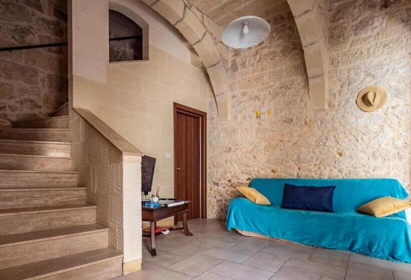 250 Yo Tal Bambinu Farmhouse