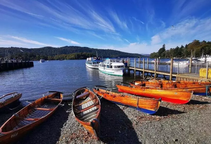 3 West End Boutique Apartment