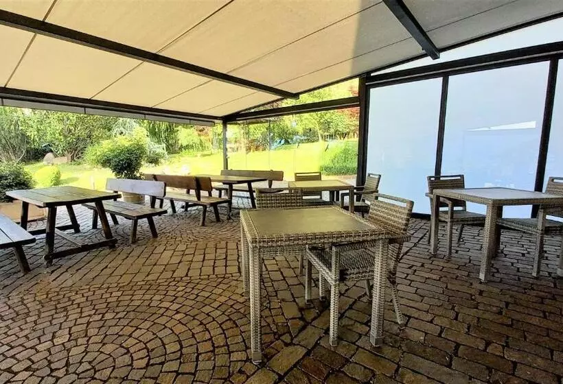 ベッドアンドブレックファースト Garni Grüner Baum