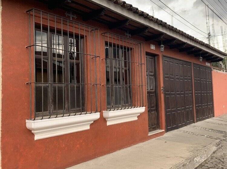 هتل Casona Del Conquistador