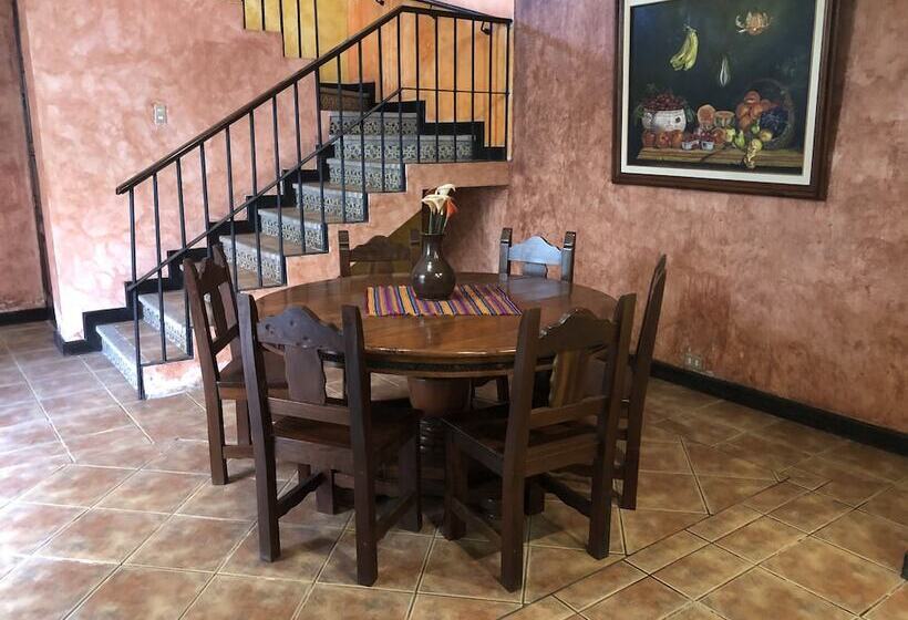 هتل Casona Del Conquistador