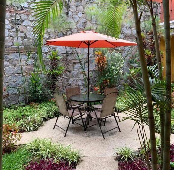 هتل Casona Del Conquistador