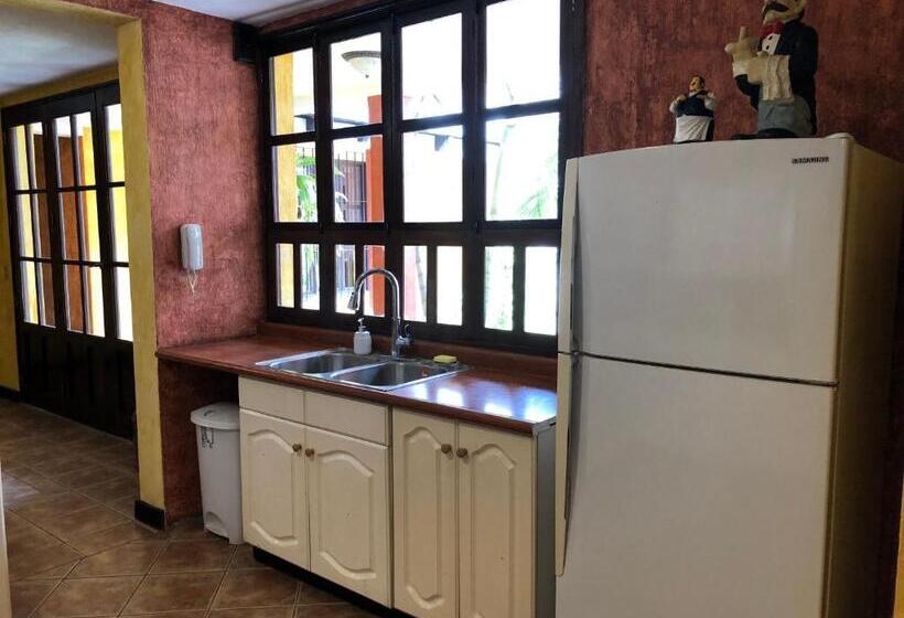 هتل Casona Del Conquistador