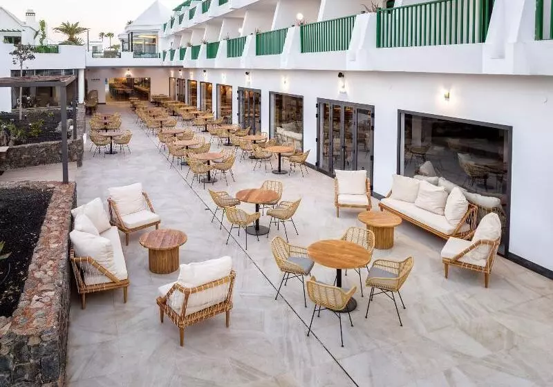 ホテル MYND Yaiza