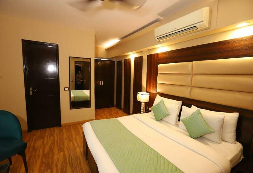 Hotel Palm Grand Naraina New Delhi Couple Friendly Local Ids Accepted