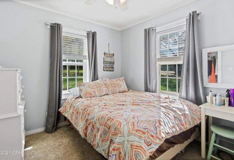 The Fifth Promise A Cozy Lakehouse Retreat