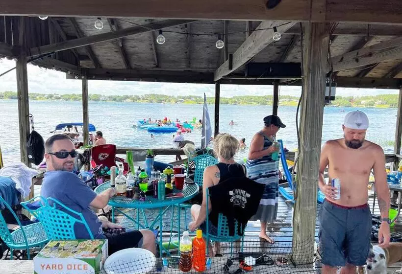 The Fifth Promise   A Cozy Lakehouse Retreat