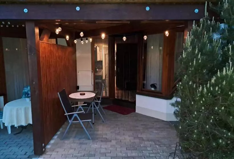 Viktor Apartment