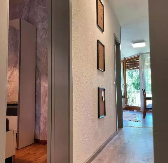 Viktor Apartment
