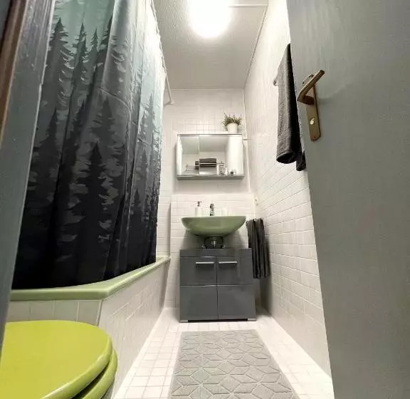 Viktor Apartment