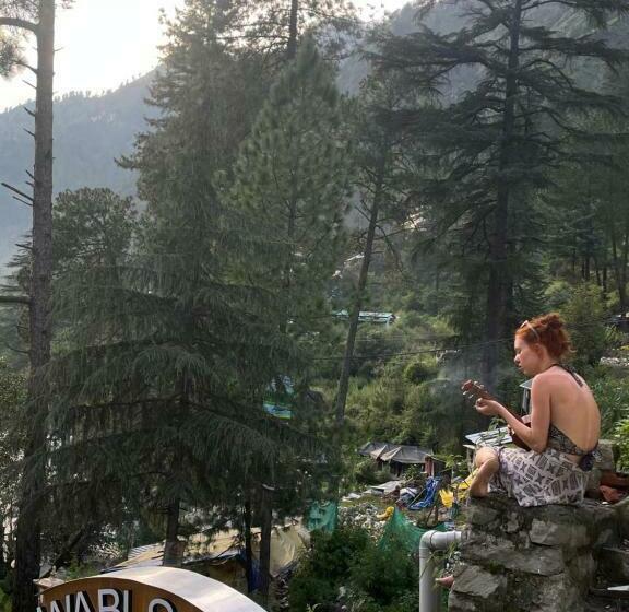 Wabi Sabi Riverside Hostel