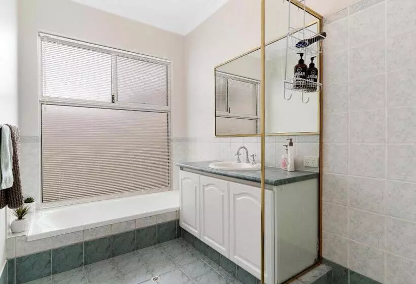 Aqua La Vista Mandurah