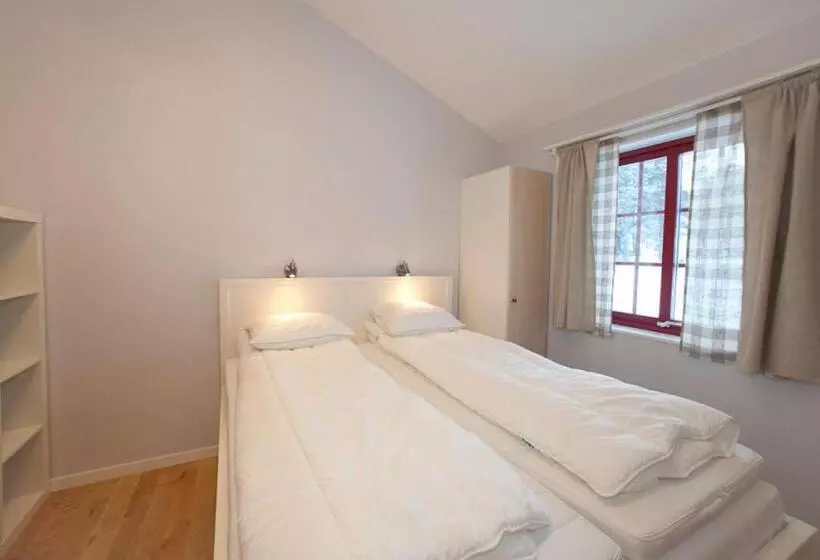 Bruksvallarna Lullens Stugby