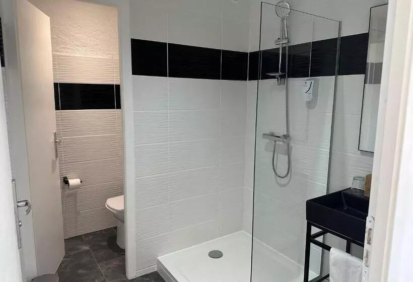 Hotelli Hôtel Parc Les Cigognes   Albé