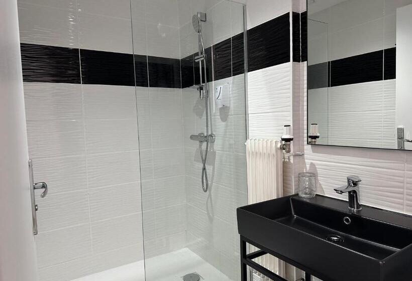 Hotel Hôtel Parc Les Cigognes   Albé