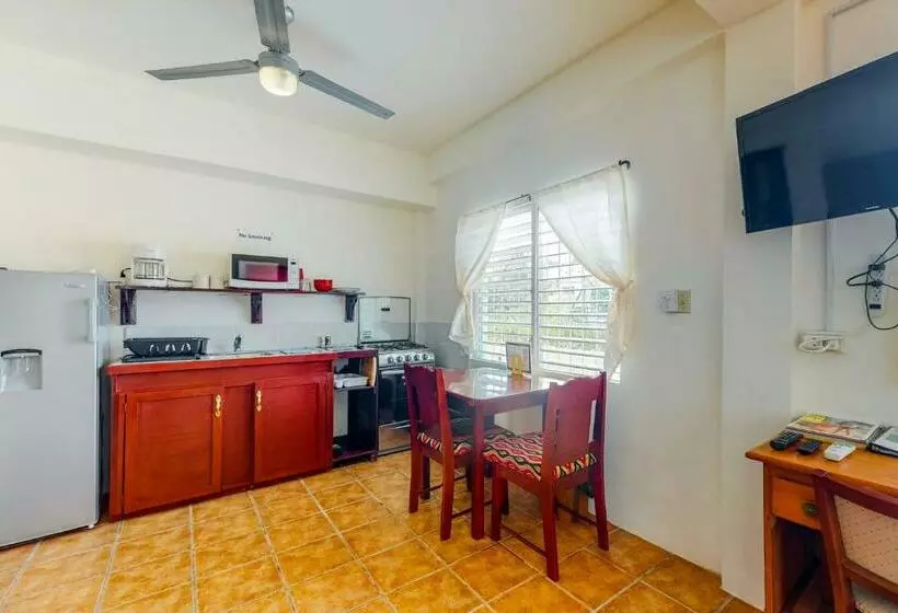 Hotelli Willow 2 At Island Cabanas Gold Standard Certified