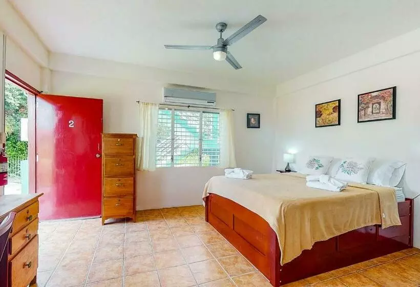 Hotelli Willow 2 At Island Cabanas Gold Standard Certified