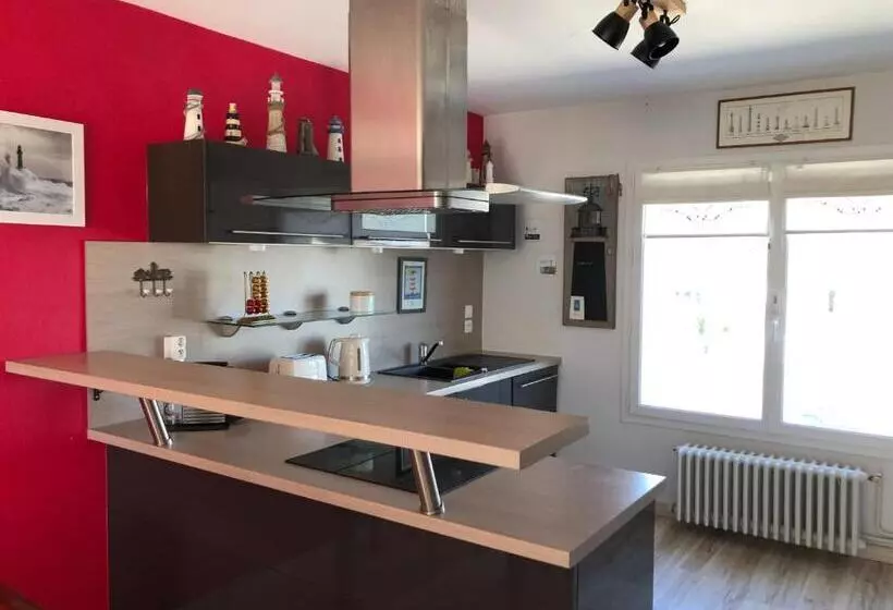 La Maison Des Phares