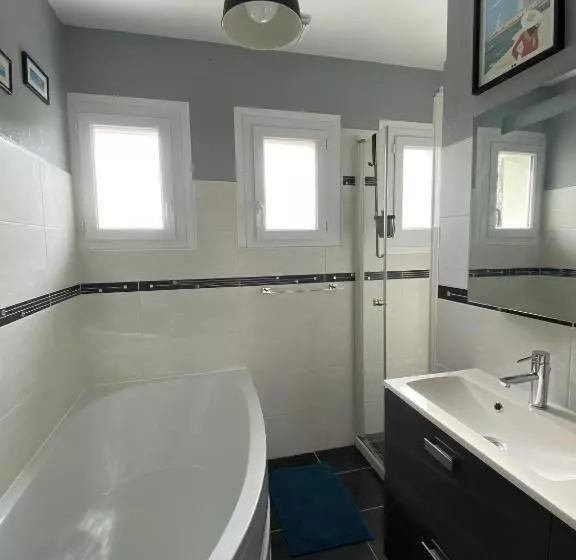 La Maison Des Phares