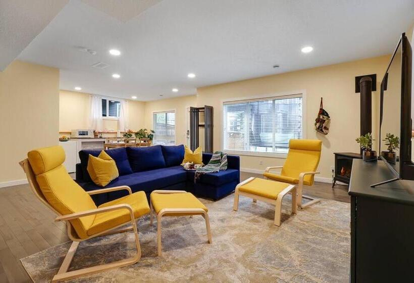 Adorable Private Suite With Indoor Fire Place