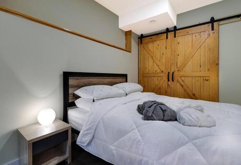 Adorable Private Suite With Indoor Fire Place