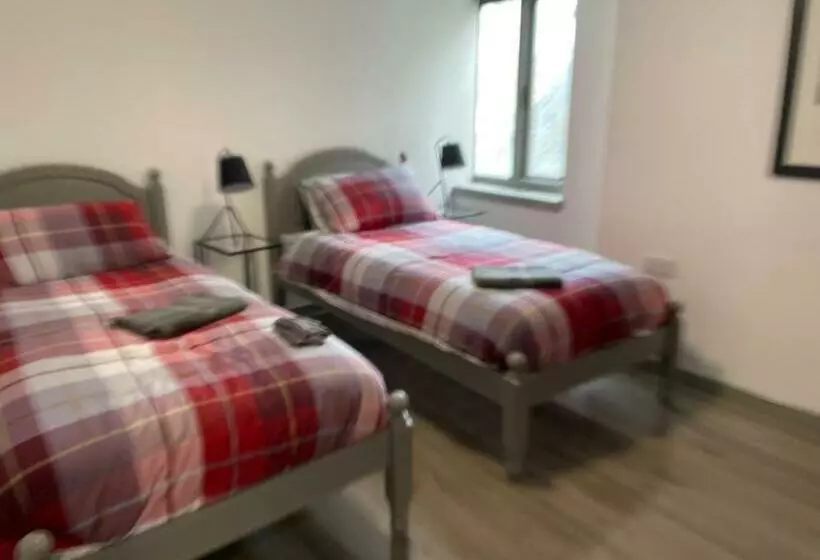 هاستل Rooms In Inverness