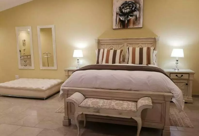 ベッドアンドブレックファースト Rooiberg Resort & Events Venue