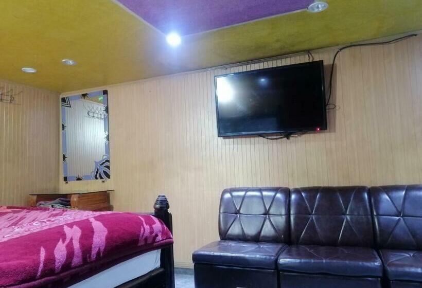 Hajveryinn_hotel Lahore