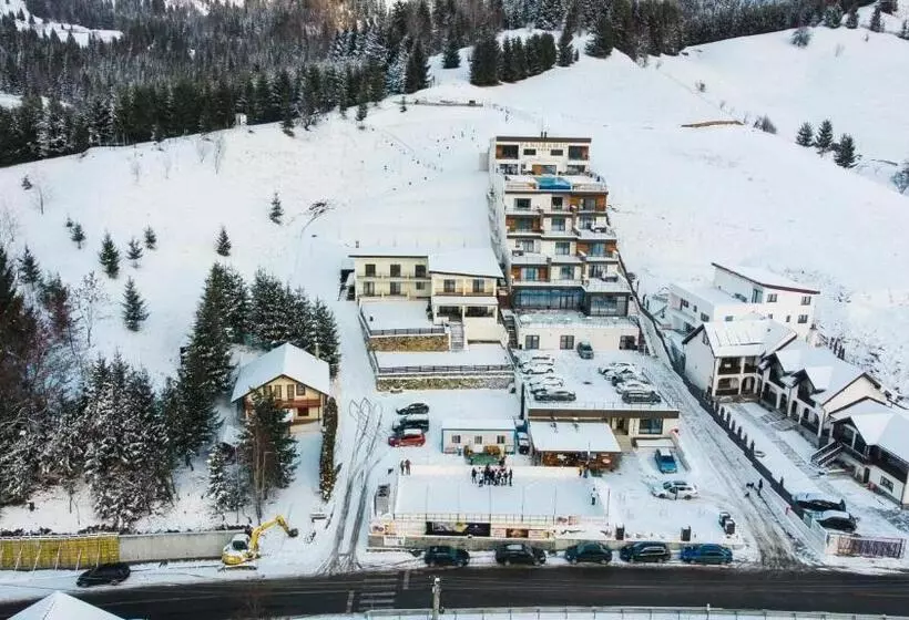 ペンション Alpin House Colibita