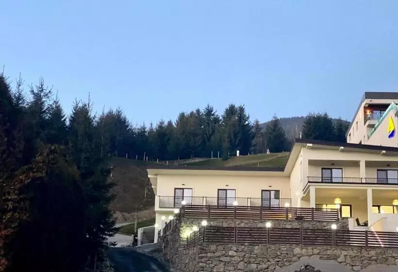 ペンション Alpin House Colibita