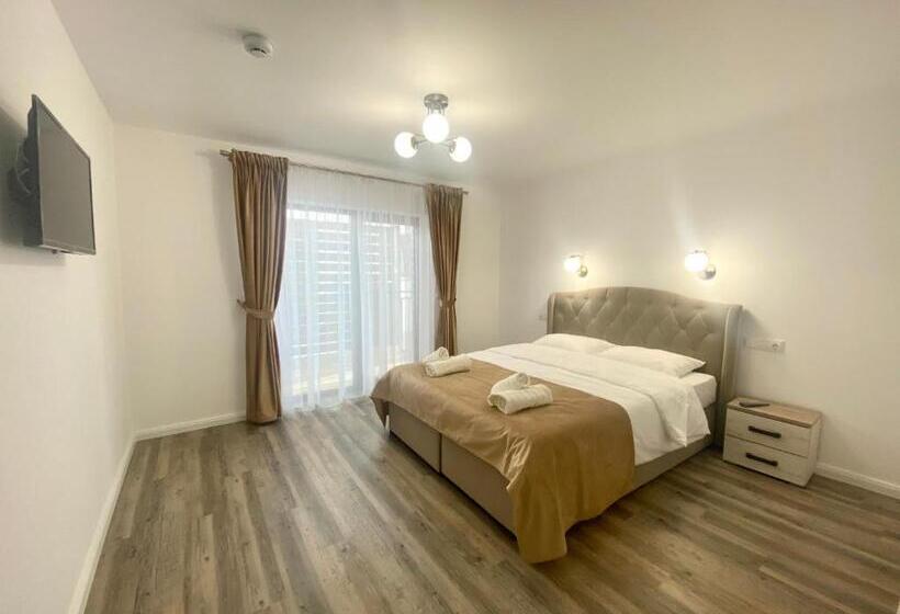 پانسیون Alpin House Colibita