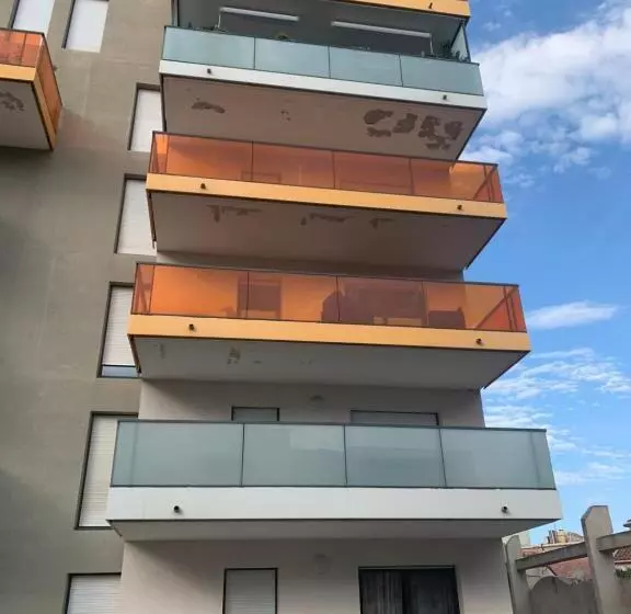 Bel Appartement Climatisé & Parking