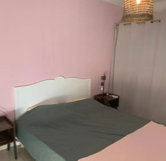 Bel Appartement Climatisé & Parking