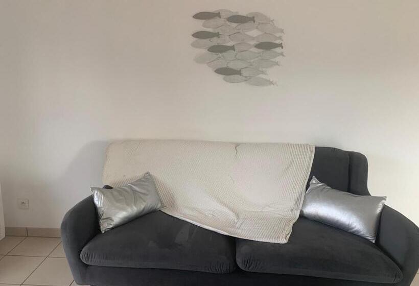 Bel Appartement Climatisé & Parking