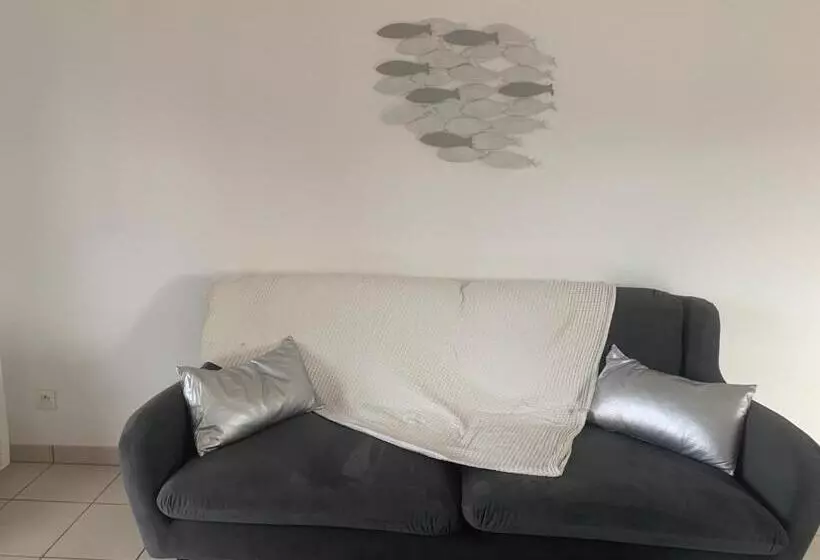 Bel Appartement Climatisé & Parking