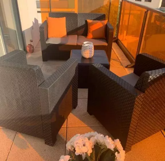 Bel Appartement Climatisé & Parking