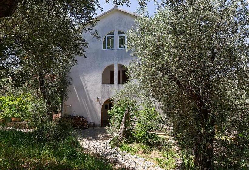 Barbara Sveti Stefan