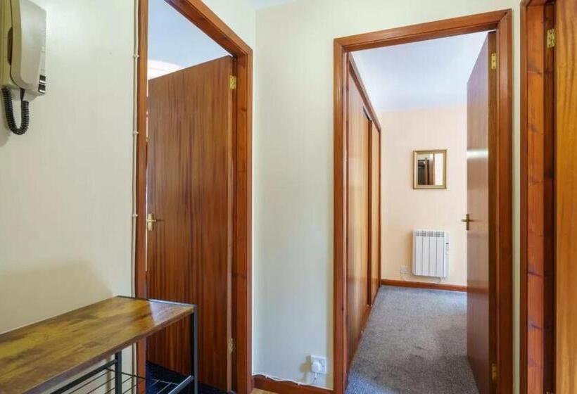 Ground Floor Apartment Twin King Bed Option Free Off Street Parking