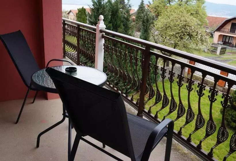 Guest House Lona
