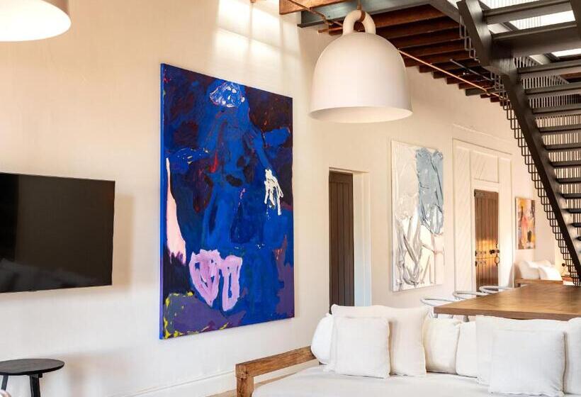 Отель Mona Farm